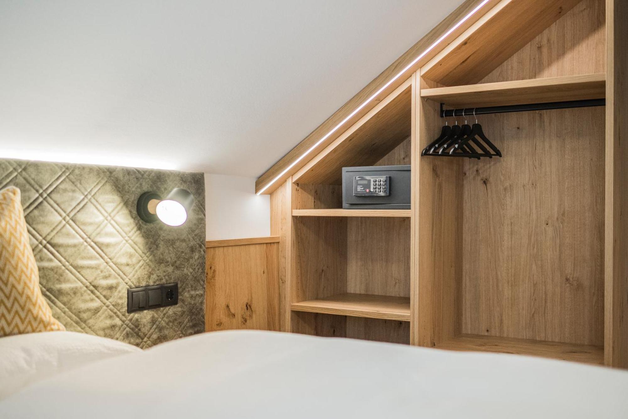 Gasthof Albergo Dolomiten Braies  Εξωτερικό φωτογραφία
